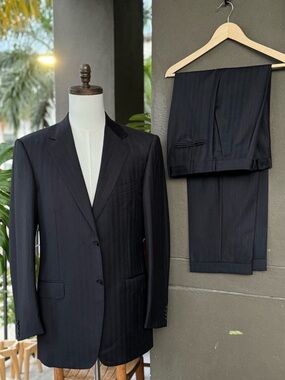 Ermenegildo Zegna Su Misura Traveler 100% Wool Blue Stripe
Suit 40R EU 52R 33x30